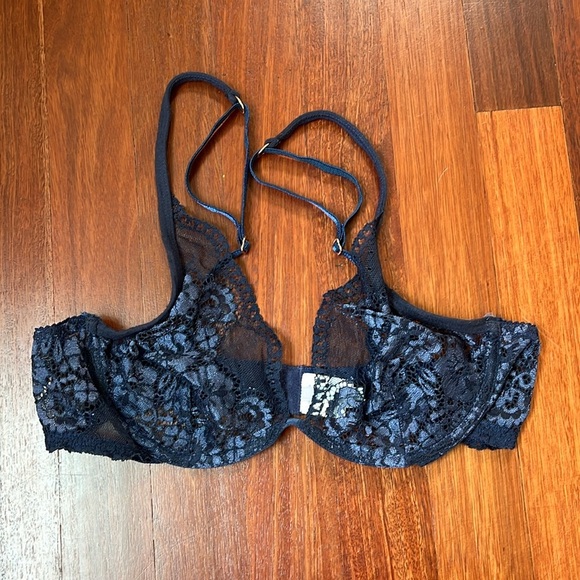 EBERJEY noor lace underwire bra in Navy 34B - Picture 1 of 5
